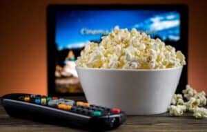 Transforma tu celular en un cine