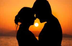 La Danza Cósmica de los Corazones