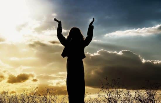 Escucha música católica sin Internet!