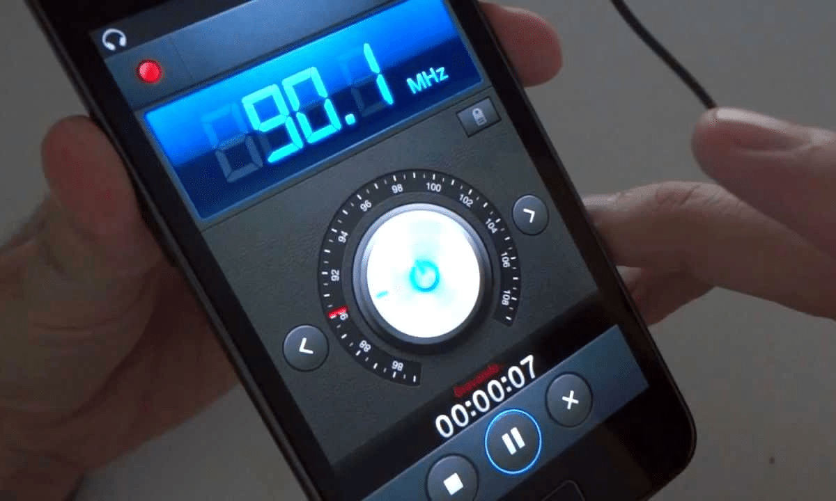 Libertad Musical: Simple Radio Móvil