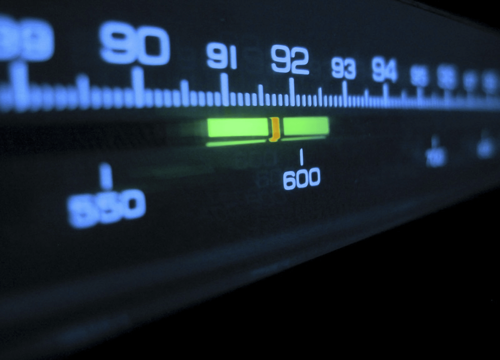 Radio AM: Relevancia Eterna en la Era Digital