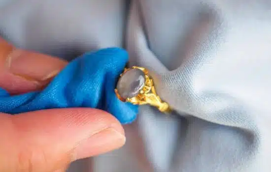 Brilla con estilo: Apps para joyas auténticas