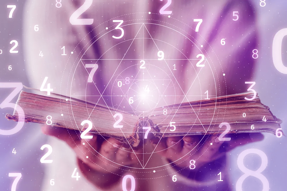 Descubre tu futuro con apps de tarot y astrología