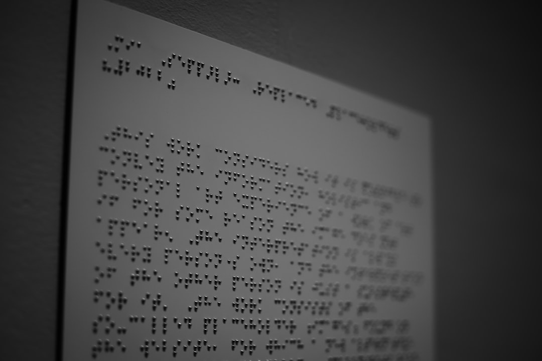 Aplicación de braille para inclusión y accesibilidad táctil