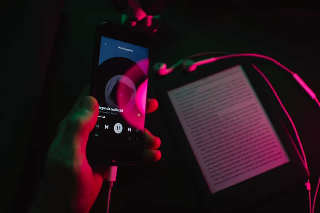 Disfruta audiolibros: tu biblioteca sonora en el bolsillo