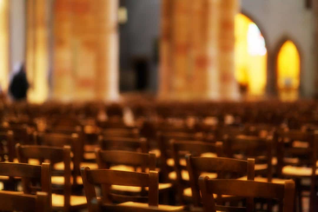 Aplicativo de músicas católicas: louvores, hinos e rádios gratuitas